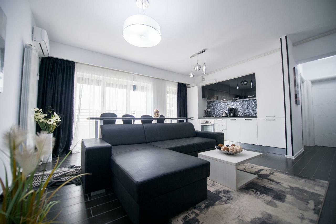 Apartel Black & White Navodari Ngoại thất bức ảnh