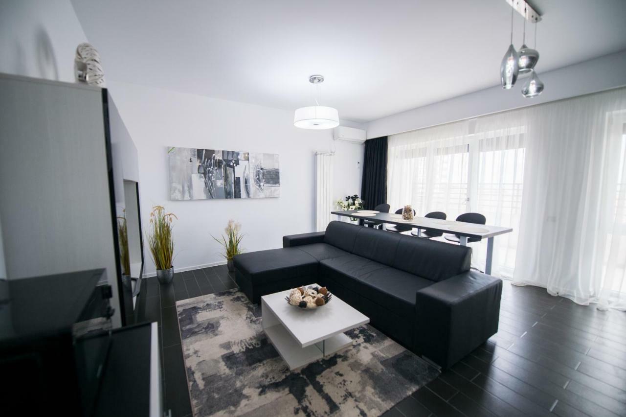 Apartel Black & White Navodari Ngoại thất bức ảnh