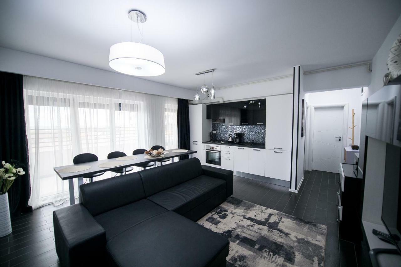 Apartel Black & White Navodari Ngoại thất bức ảnh