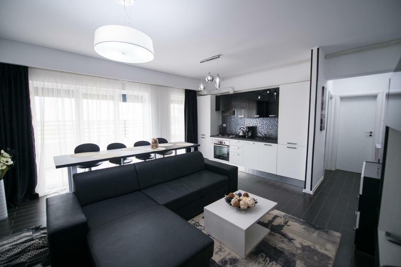 Apartel Black & White Navodari Ngoại thất bức ảnh