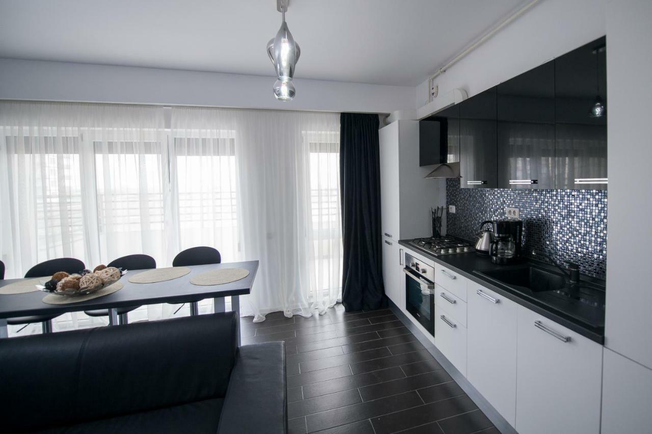 Apartel Black & White Navodari Ngoại thất bức ảnh